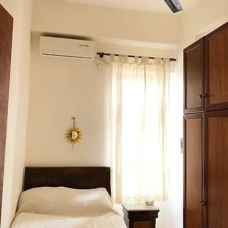 Katerina's - Old Town House Hotel *